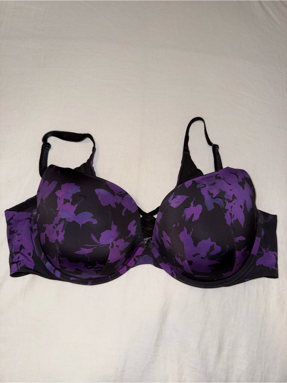 Torrid XO Plunge Push Up Bra size 42D